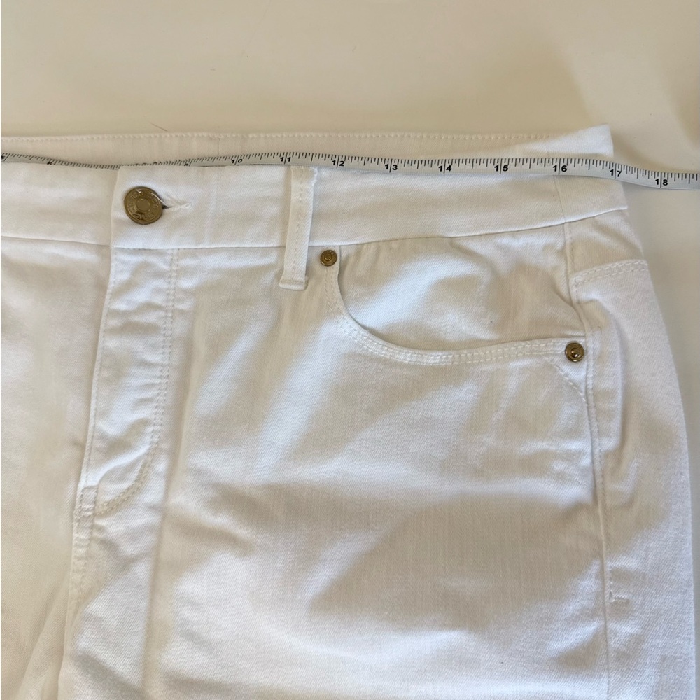 Chico’s So Slimming Girlfriend White Denim Shorts – Size 10 - Picture 8 of 13